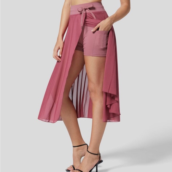 Size Small - Barely wore decided its not my color. Has a comforting weight to it - Picture 4 of 6